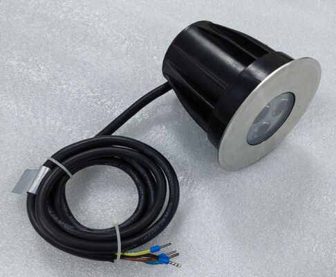 DC12V Underwater LED Lights Offering 100lm per watt Light Efficiency Perfect for Pool Fountain Pond and Aquarium Decorative Lighting (Luz bajo el agua con una eficiencia de luz de 100lm por vatio)