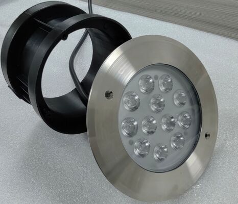 Control remoto encendido/apagado Luces LED para piscinas DMX Dali con eficiencia lumínica de 100 lm/w y ángulos de haz de 15°, 30°, 45°, 60°