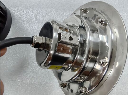 100lm/w Luces LED subacuáticas DC24V Iluminación impermeable de larga duración para piscinas Fuentes y elementos de agua decorativos