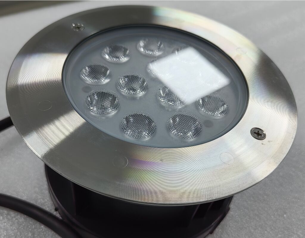 Luces LED RGB para Piscina con Cambio de Color, Impermeables IP68, con Ángulo de Haz de 60 Grados, Soluciones de Iluminación Subacuática